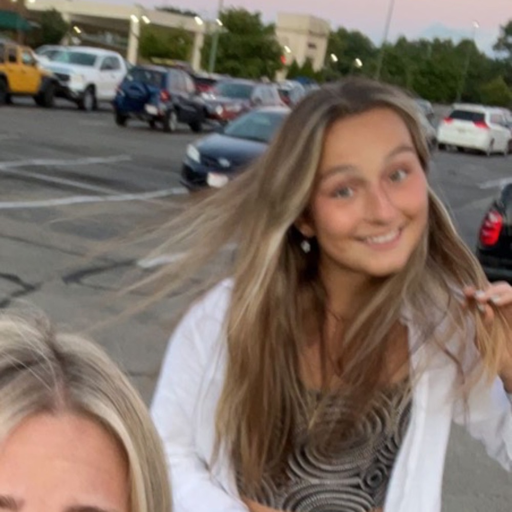 Meet your Posher, Megan